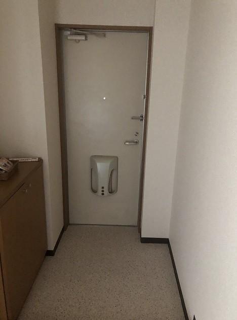 拡大写真：東近江市大森町 1階110の玄関