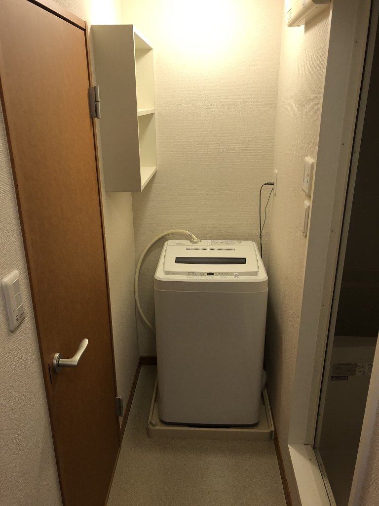 拡大写真：東近江市聖徳町 1階101の玄関