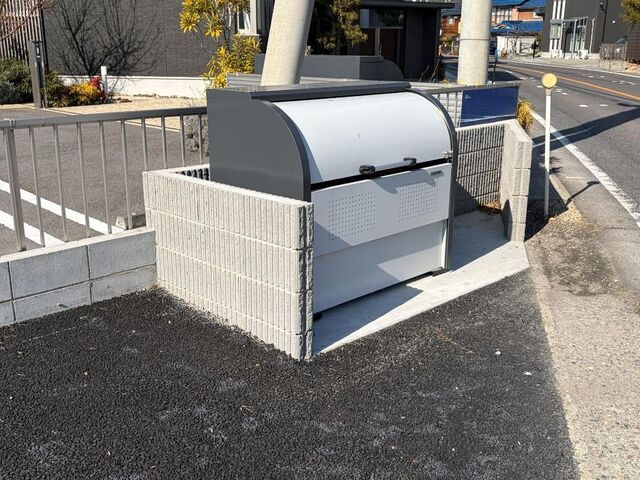 拡大写真：東近江市中野町 1階103の外観写真（昼）