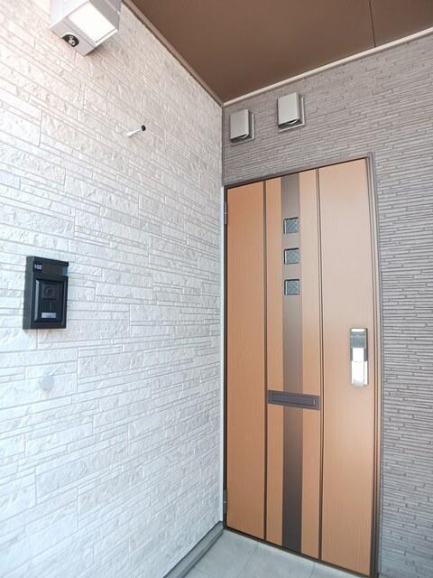 拡大写真:東近江市外町 1階102の玄関