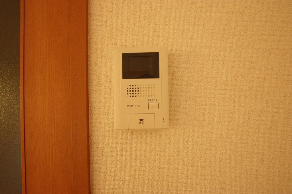 拡大写真:福山市神辺町字湯野 2階202のカメラ付インターホン