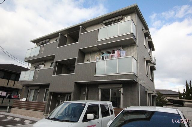 拡大写真:福山市引野町3丁目 3階302の外観写真(昼)