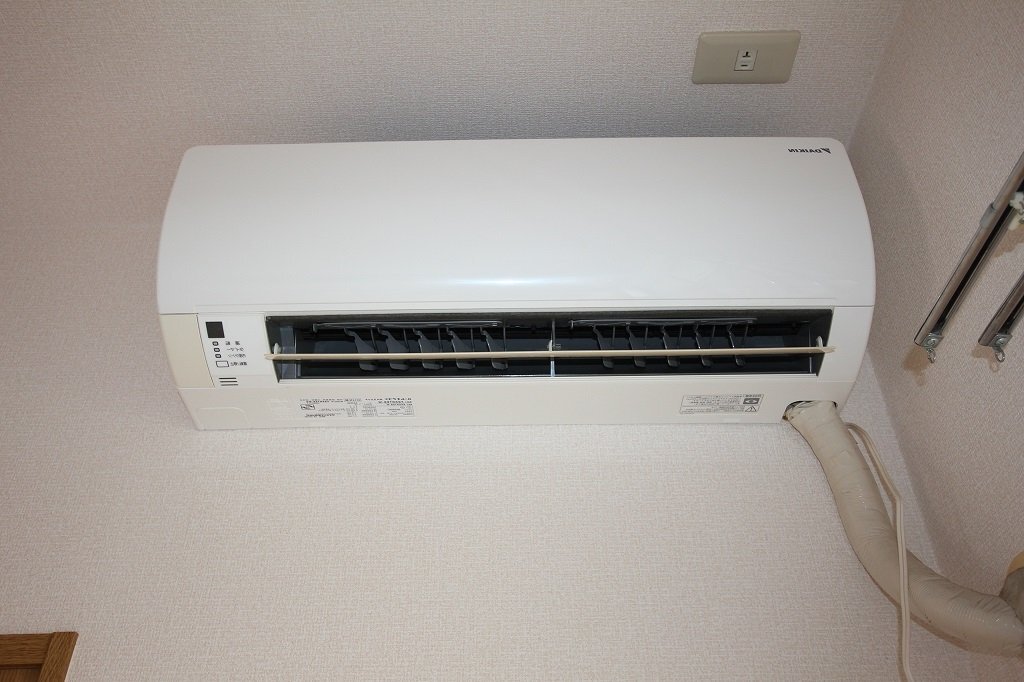 拡大写真:府中市中須町 1階101のエアコン