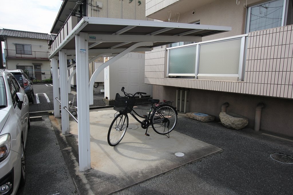 拡大写真:府中市中須町 3階301の共有部分