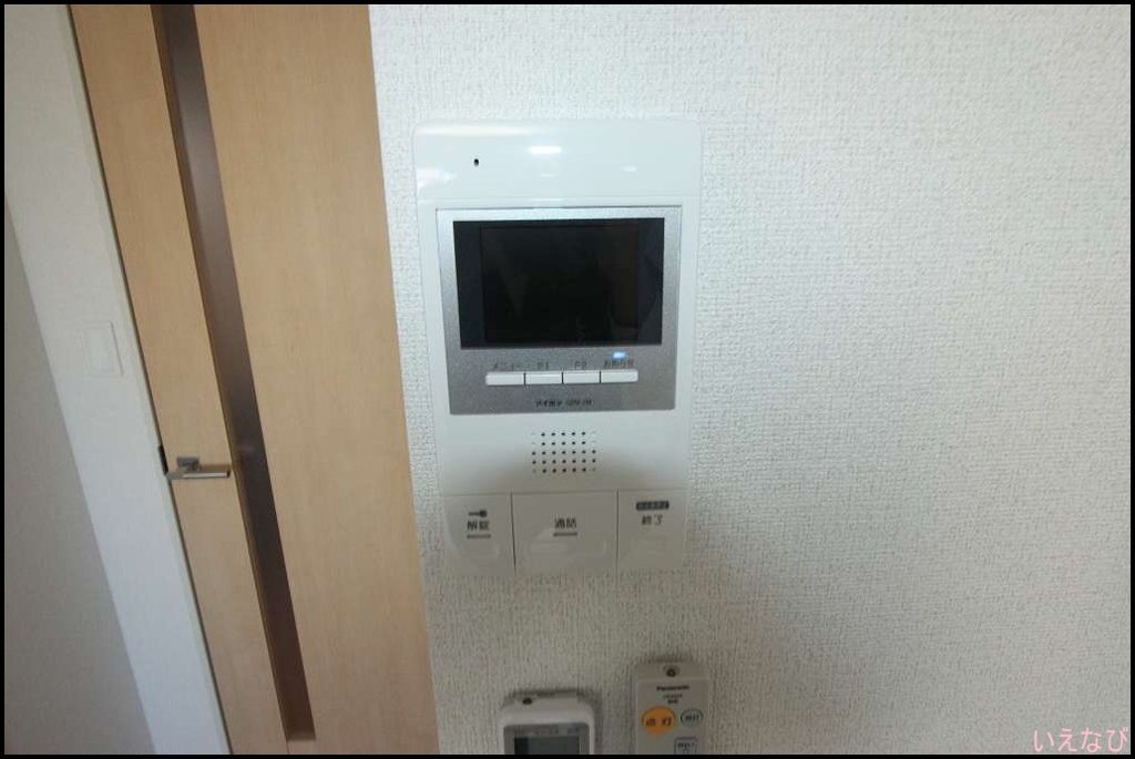 拡大写真:福山市宝町 2階202のカメラ付インターホン