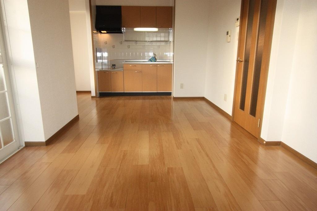 拡大写真:福山市箕島町 2階202のリビング