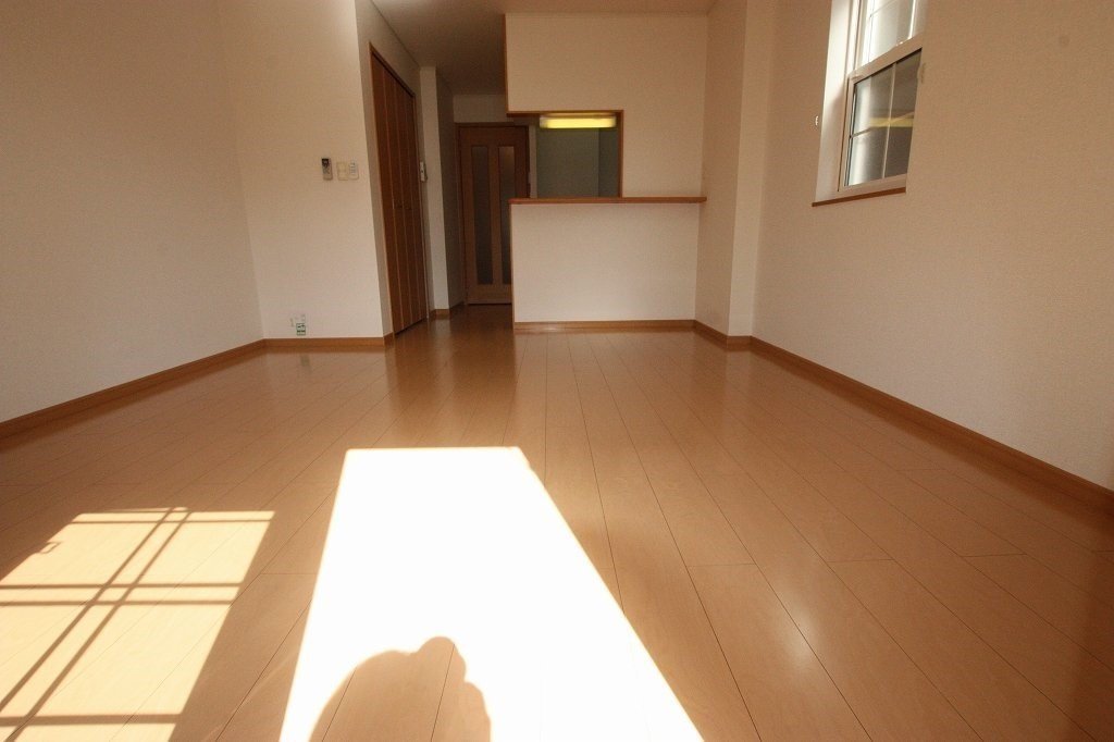 拡大写真:福山市山手町6丁目 1階101のリビング