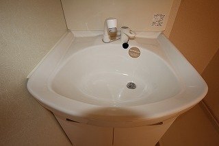 拡大写真:福山市曙町6丁目 1階102の洗髪洗面化粧台