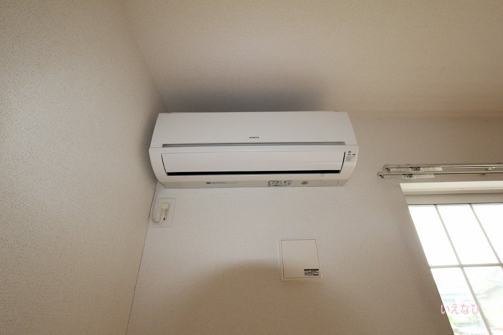 拡大写真:福山市神辺町字道上 2階203のエアコン