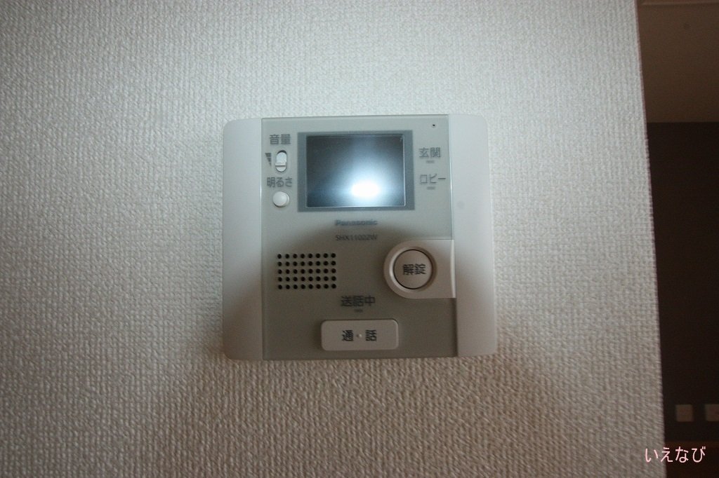 拡大写真:福山市曙町6丁目 3階303のカメラ付インターホン