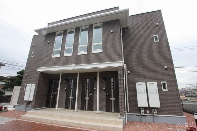 拡大写真:福山市津之郷町大字加屋 1階102の外観写真(昼)