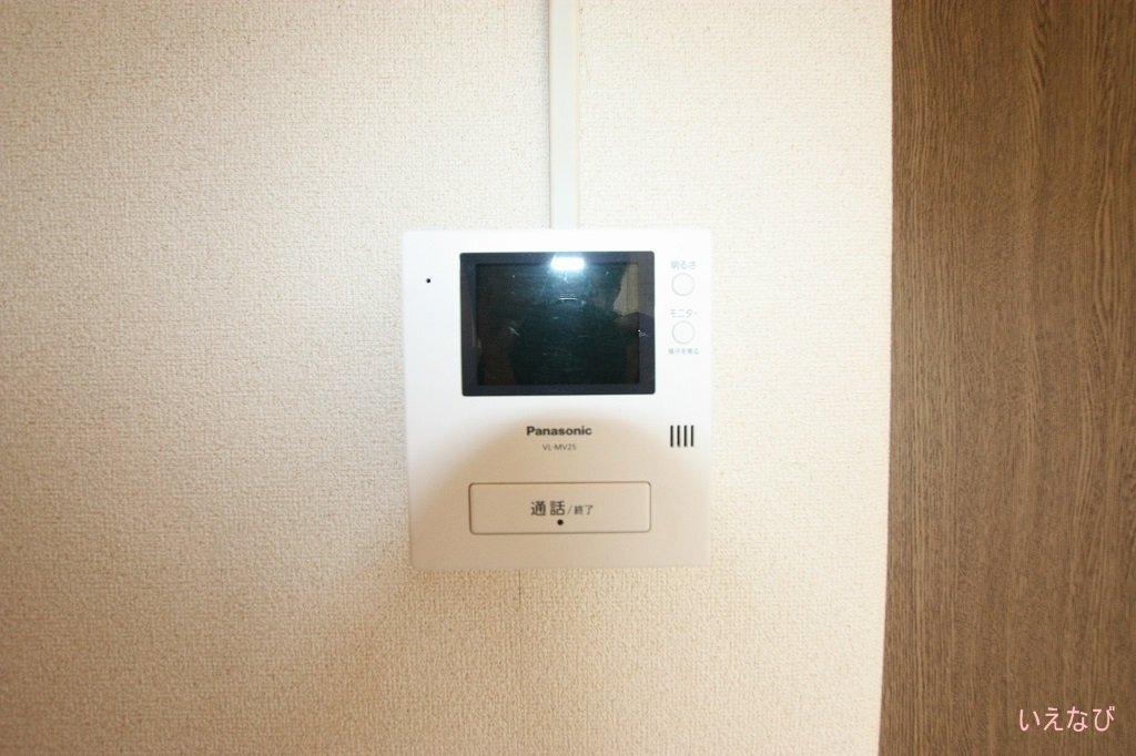拡大写真:福山市東川口町3丁目 3階301のカメラ付インターホン