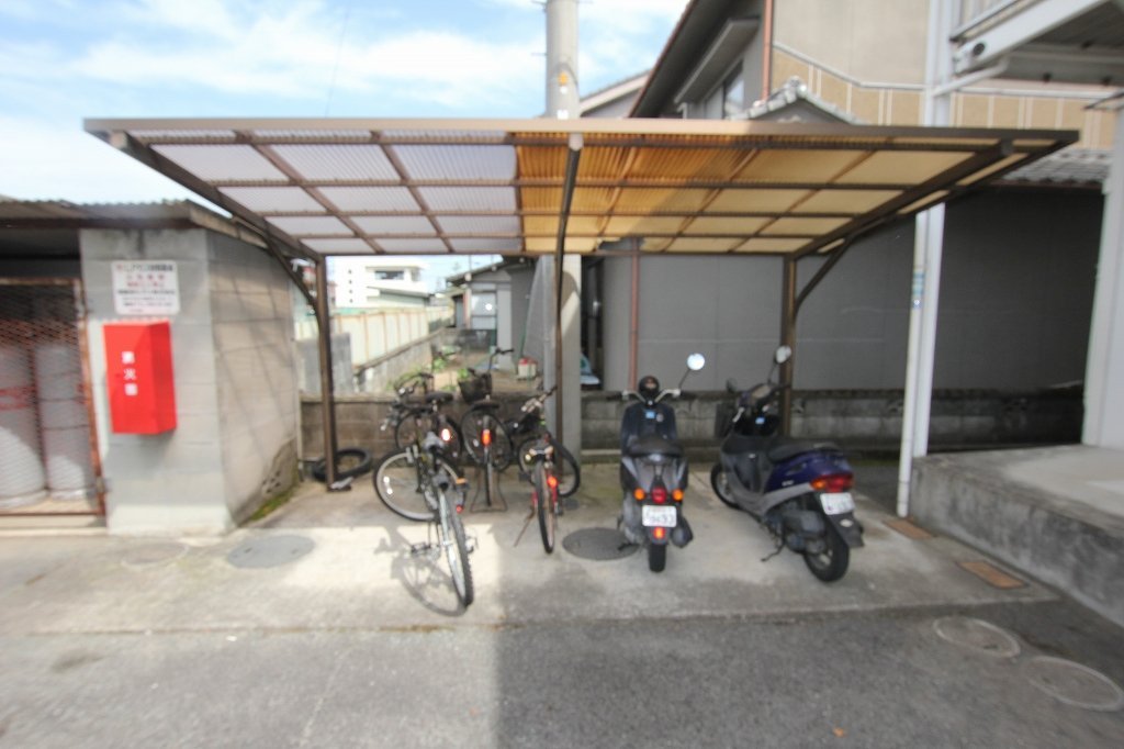 拡大写真:府中市高木町 2階201の共有部分