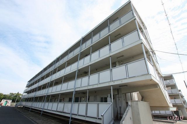 拡大写真:福山市駅家町大字万能倉 4階402の外観写真(昼)