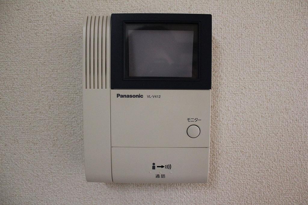 拡大写真:尾道市高須町 1階105のカメラ付インターホン