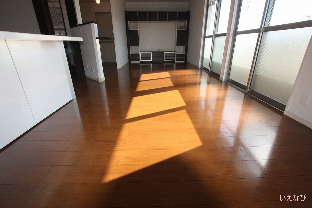 拡大写真:福山市新涯町5丁目 2階201のリビング