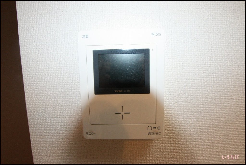 拡大写真:福山市南蔵王町2丁目 1階102のカメラ付インターホン
