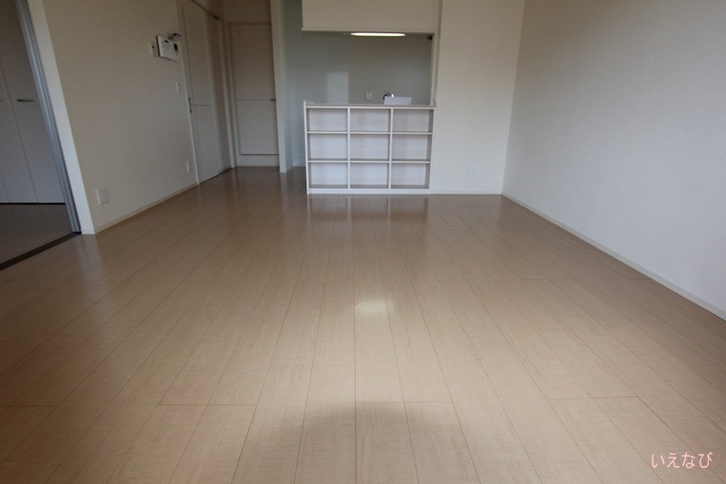 拡大写真:福山市川口町5丁目 1階201のリビング