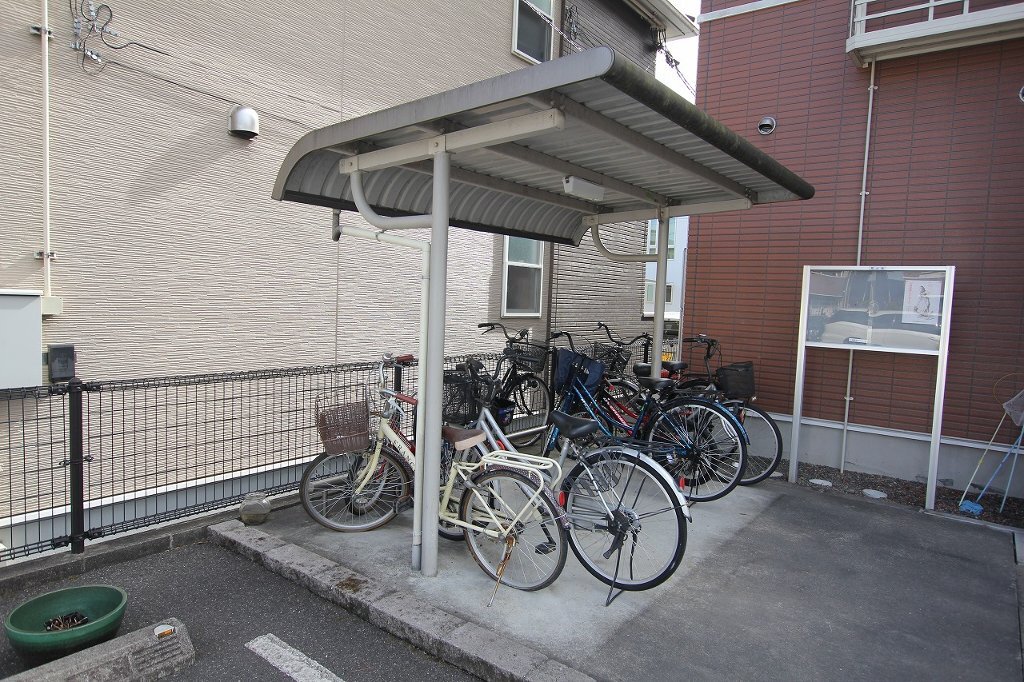 拡大写真：府中市中須町 2階202の共有部分