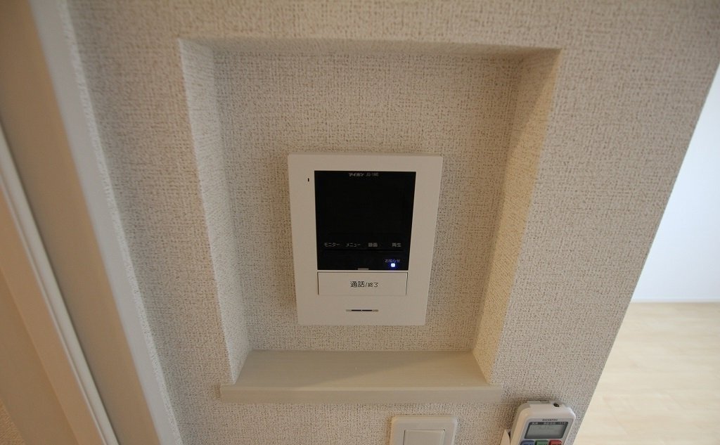 拡大写真:笠岡市富岡 2階203のカメラ付インターホン