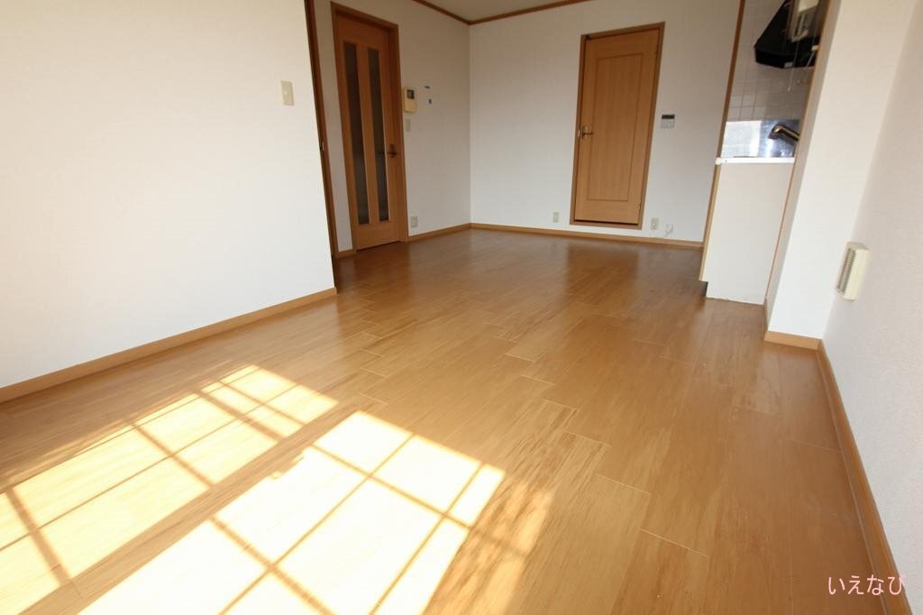 拡大写真:府中市用土町 2階202のリビング