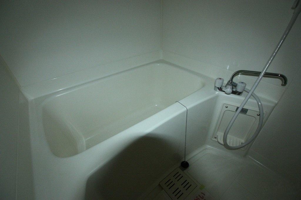 拡大写真:井原市上出部町 2階203のバス