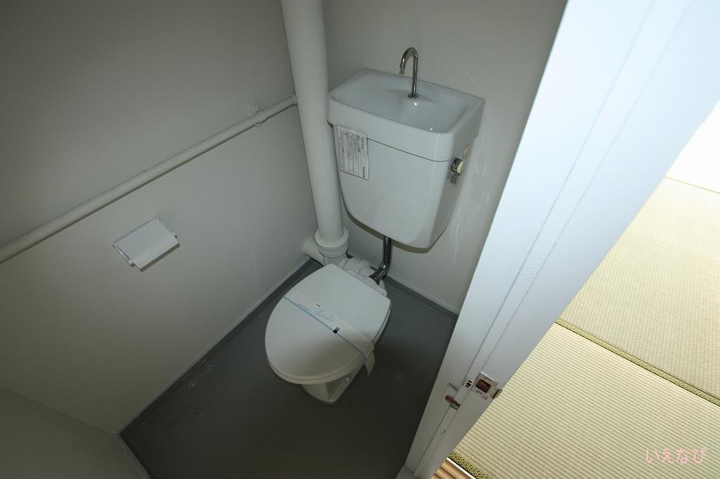拡大写真:尾道市因島中庄町 4階404のトイレ
