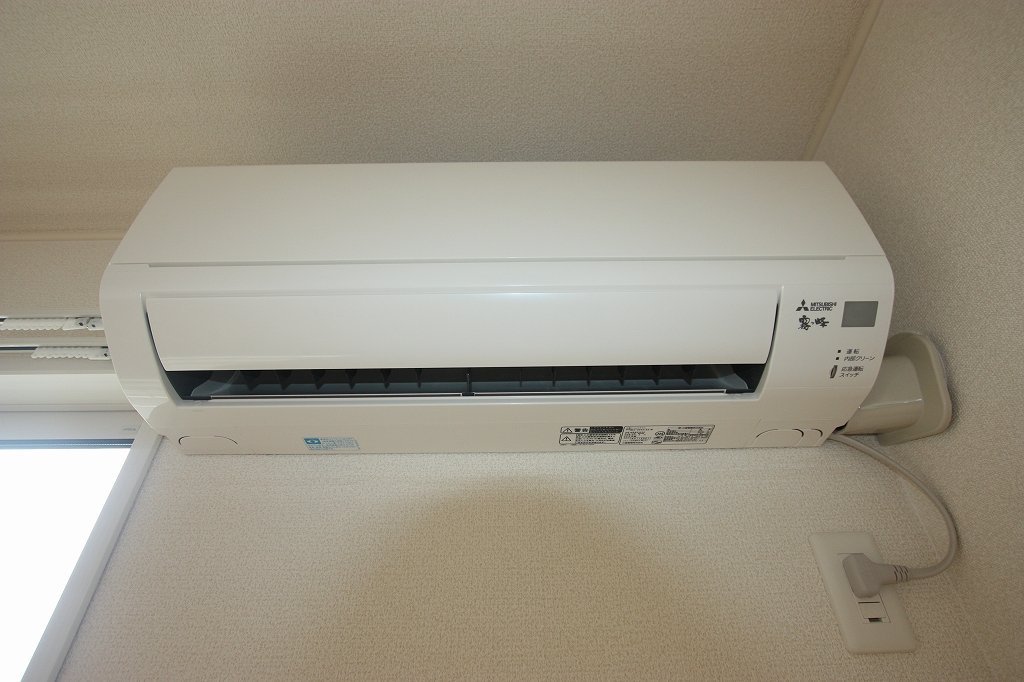 拡大写真:福山市幕山台1丁目 2階201のエアコン