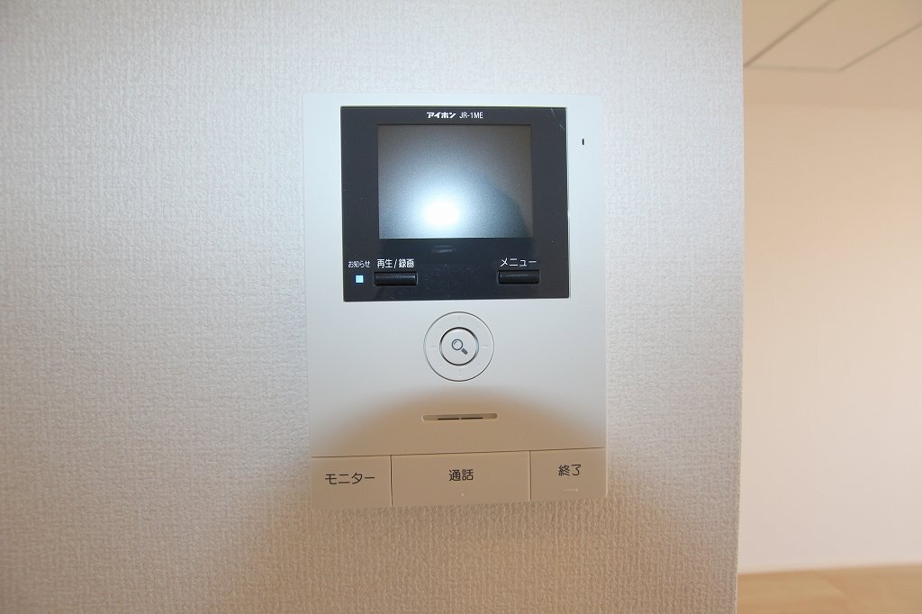 拡大写真:福山市大門町1丁目 1階103のカメラ付インターホン