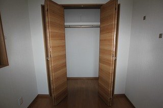 拡大写真:福山市松浜町1丁目 2階201のクローゼット