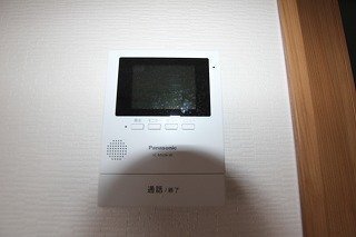 拡大写真:福山市松浜町1丁目 2階201のカメラ付インターホン