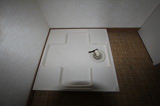 拡大写真:福山市松浜町1丁目 2階201の洗濯機置場