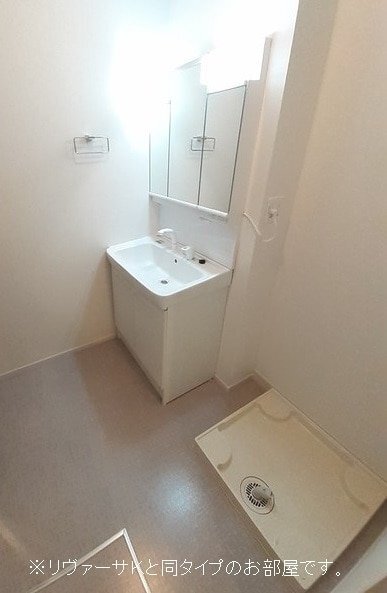 拡大写真:福山市神辺町大字新道上 2階203の洗髪洗面化粧台
