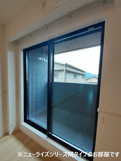 拡大写真:福山市春日町6丁目 2階203のベランダ