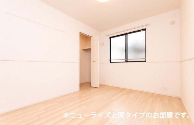 拡大写真:福山市春日町6丁目 2階203の寝室