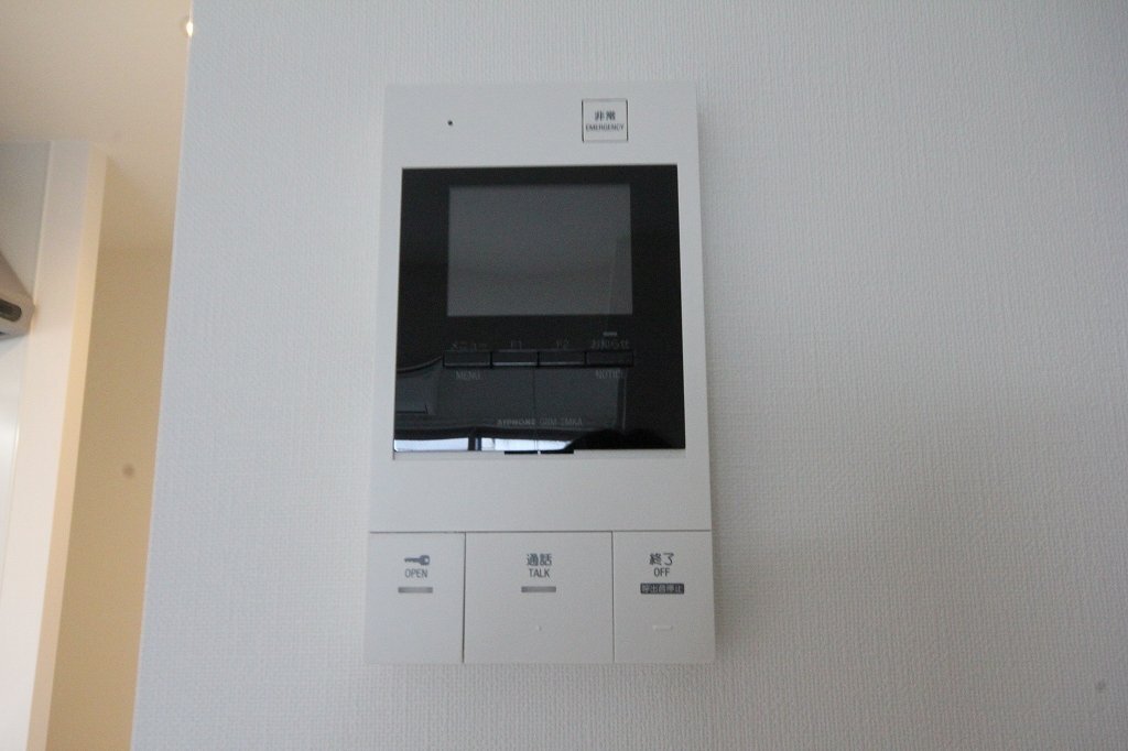 拡大写真:福山市手城町2丁目 2階211のカメラ付インターホン