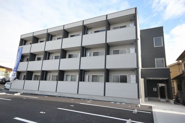 拡大写真:福山市手城町2丁目 2階211の外観写真(昼)
