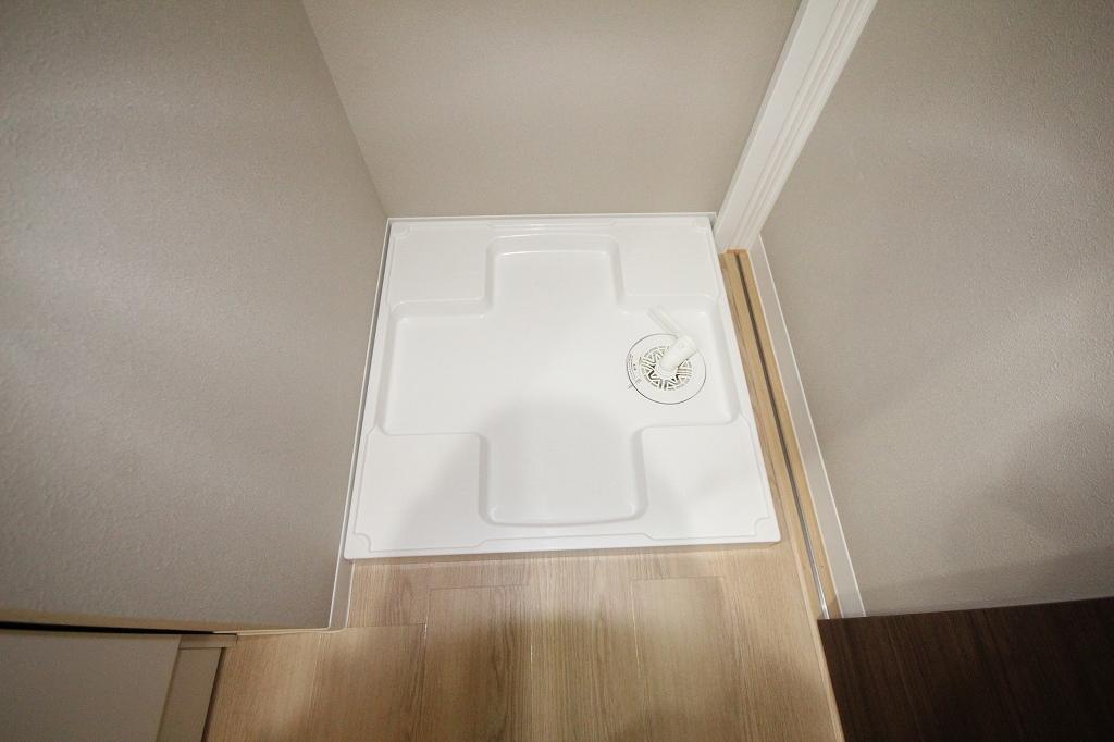 拡大写真:福山市長者町 1階102の洗濯機置場