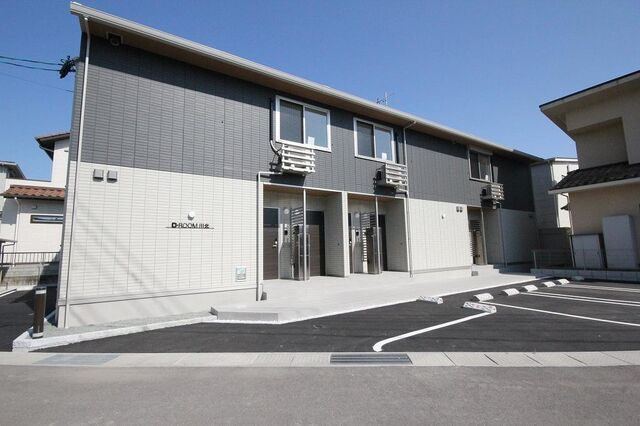 拡大写真:福山市神辺町大字川北 1階101の外観写真(昼)