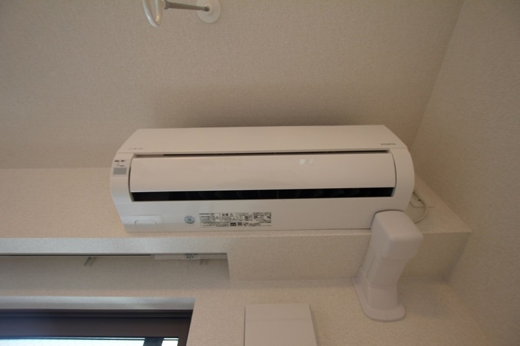 拡大写真:アベリア B 2階201のエアコン