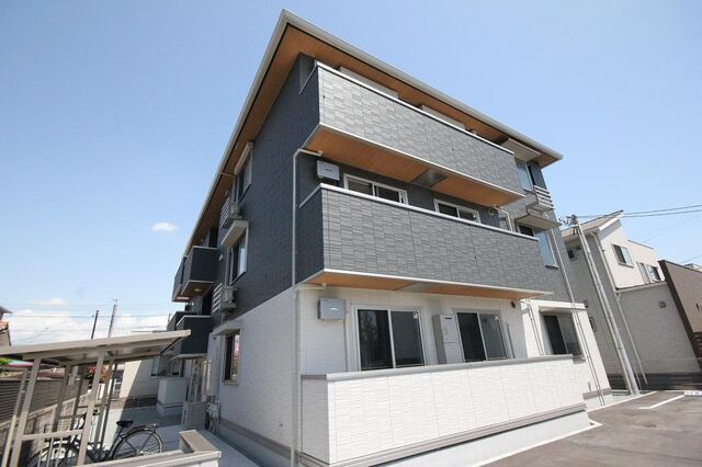 拡大写真:福山市新涯町4丁目 1階103の外観写真(昼)