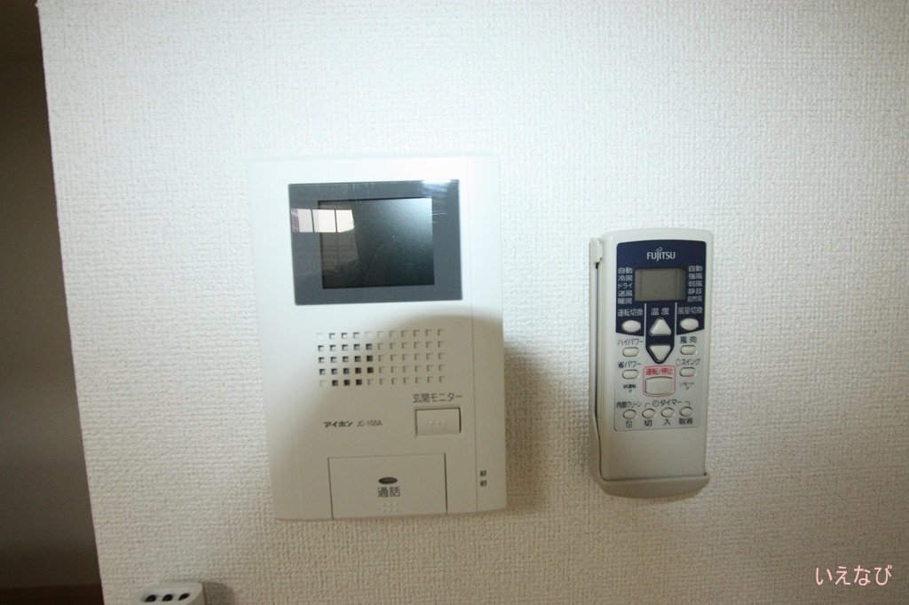 拡大写真:アーバンコートM 1階101のカメラ付インターホン