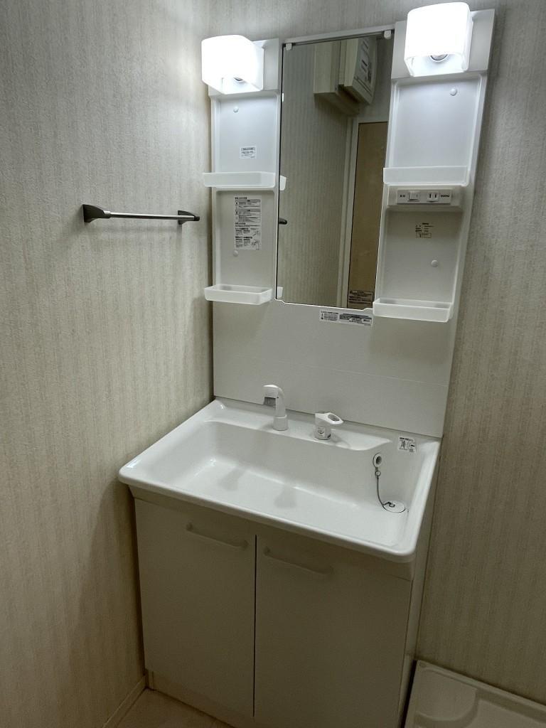 拡大写真:福山市田尻町 1階102の洗髪洗面化粧台