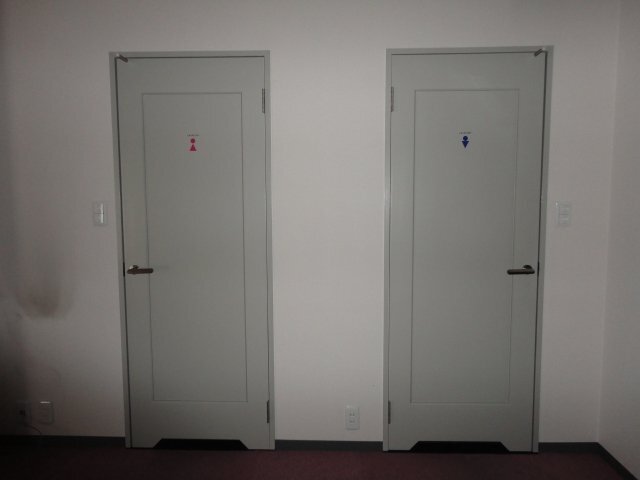 拡大写真:コンフォーレ ユー 1階1のトイレ入り口(イメージ)