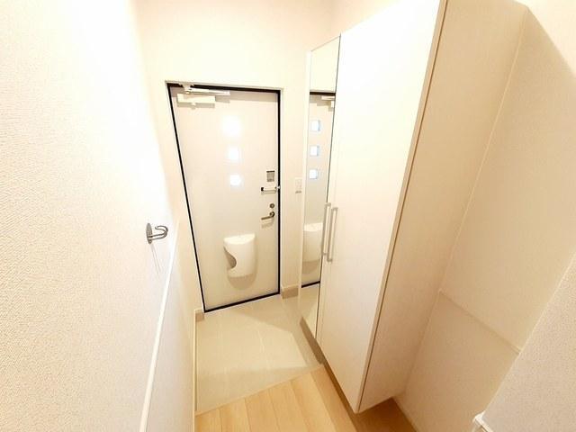 拡大写真:FeliceⅡ(フェリーチェⅡ) 2階202の玄関