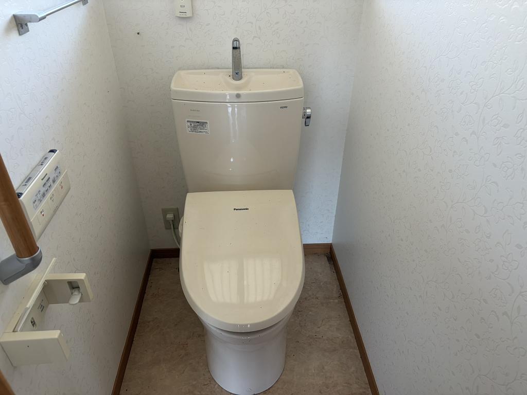 拡大写真：清水貸家 1のトイレ