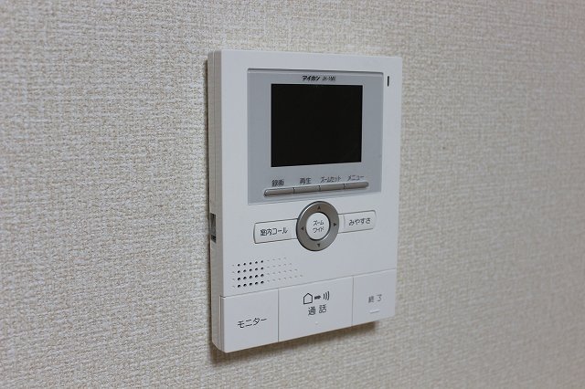 拡大写真:あま篠田荘 1階106のカメラ付インターホン