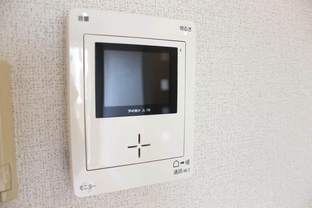 拡大写真:サンリットⅠ 1階101のカメラ付インターホン