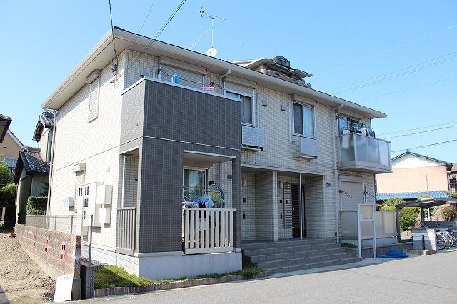 写真:海部郡蟹江町今西2丁目の外観