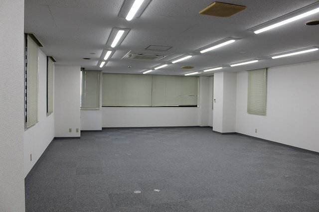 拡大写真:一宮市本町3丁目 5Fの室内